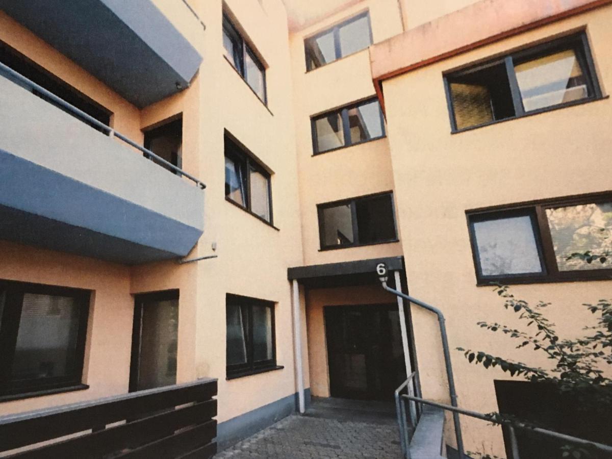 Zwei Zimmer Appartment Mit Balkon Und Stellplatz Voll Moebliert Trier Luaran gambar